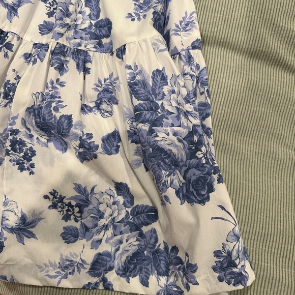 Abercrombie & Fitch Blue and White Tiered Puff Sleeve Maxi Dress - Picture 6 of 7